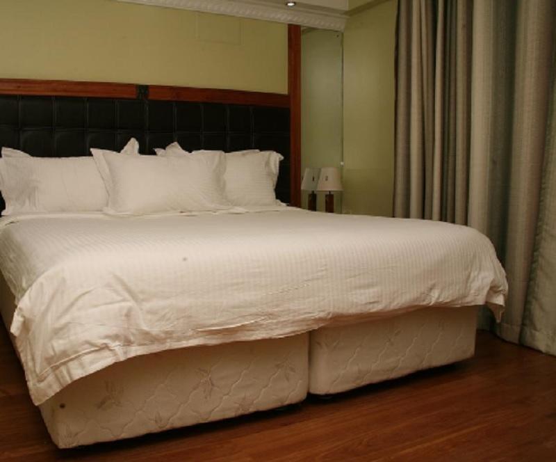 Nairobi Upperhill Hotel Exterior photo