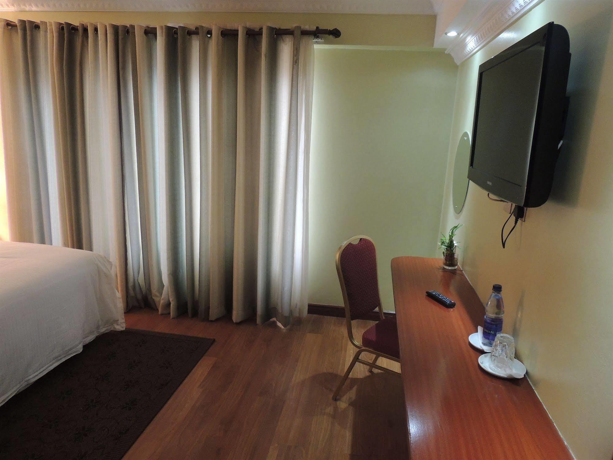 Nairobi Upperhill Hotel Exterior photo